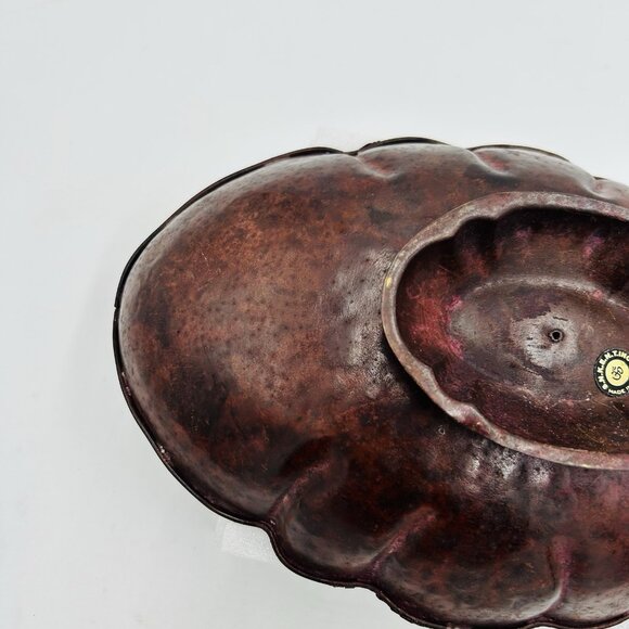 S.N.K E.N.T Inc. Hammered Metal 12" x 8" x 2.5" Centerpiece Bowl Made in India - Picture 7 of 8